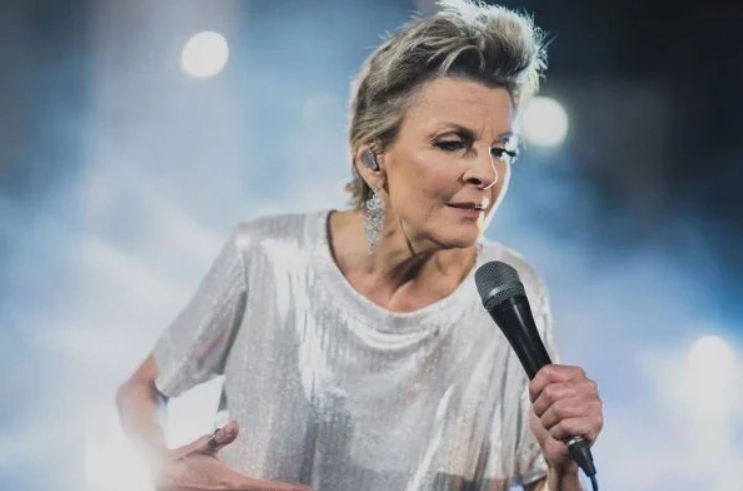 Morre aos 56 anos a cantora gospel e pastora Ludmila Ferber