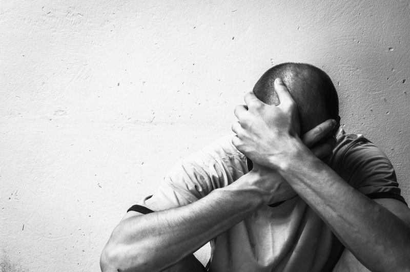 Estudo mostra alta prevalência de depressão, ansiedade e estresse após a COVID-19