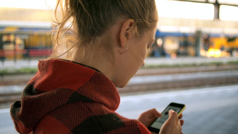 Brasileiros passam cerca de 40 anos de suas vidas na internet