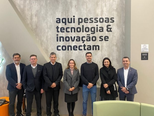 Governo de SC apresenta projetos estaduais à diretoria da GM da América do Sul