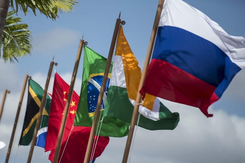 Irã apresenta pedido para ingressar no Brics