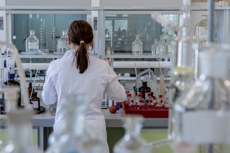 Empresas investem em tecnologia para eliminar vírus e bactérias de seus produtos