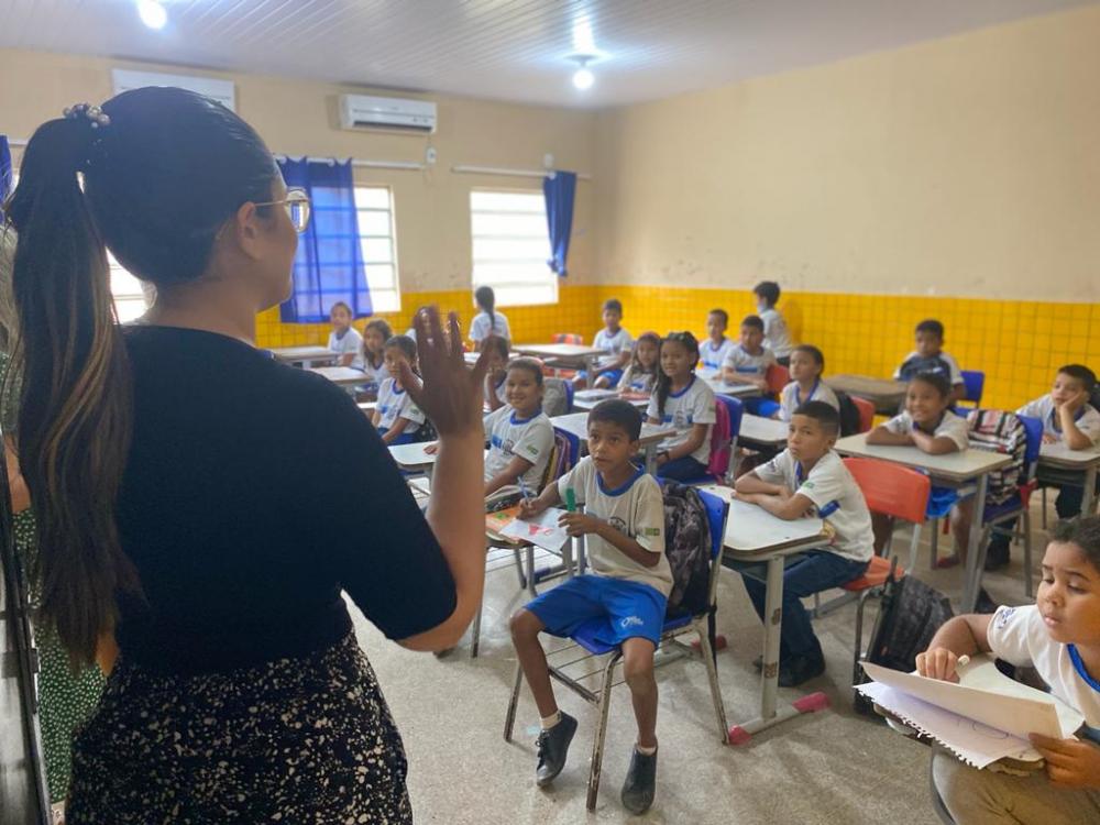 São Pedro | Secretária de Educação acompanha aplicação de provas diagnósticas nas escolas municipais