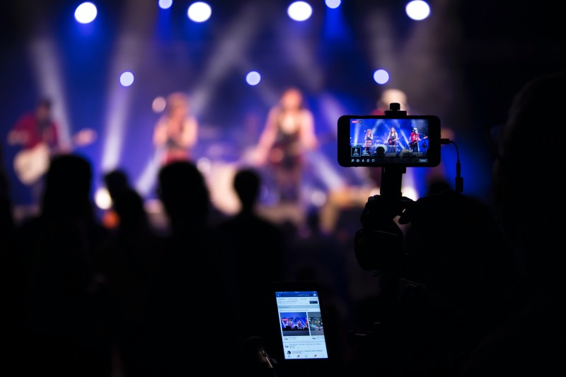 Mercado de live streaming deve atingir US$ 4,2 bi até 2028
