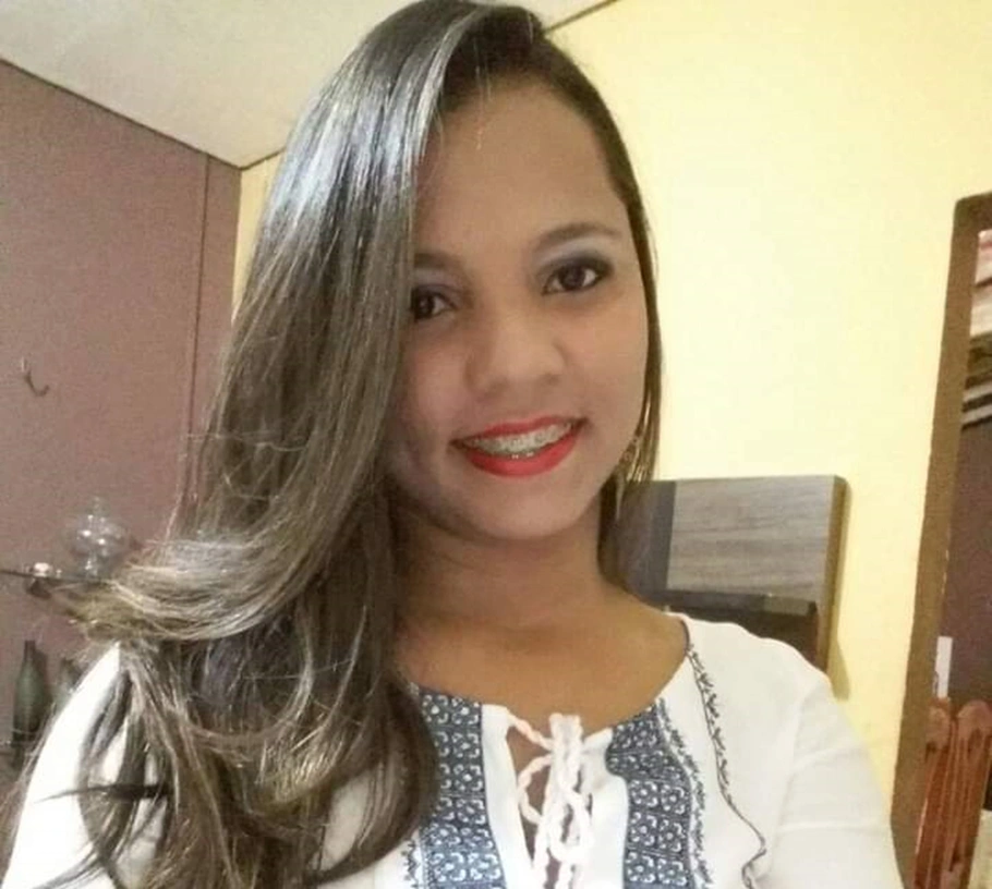 FLORIANO | Assistente Social morre após carro da prefeitura capotar em estrada rural