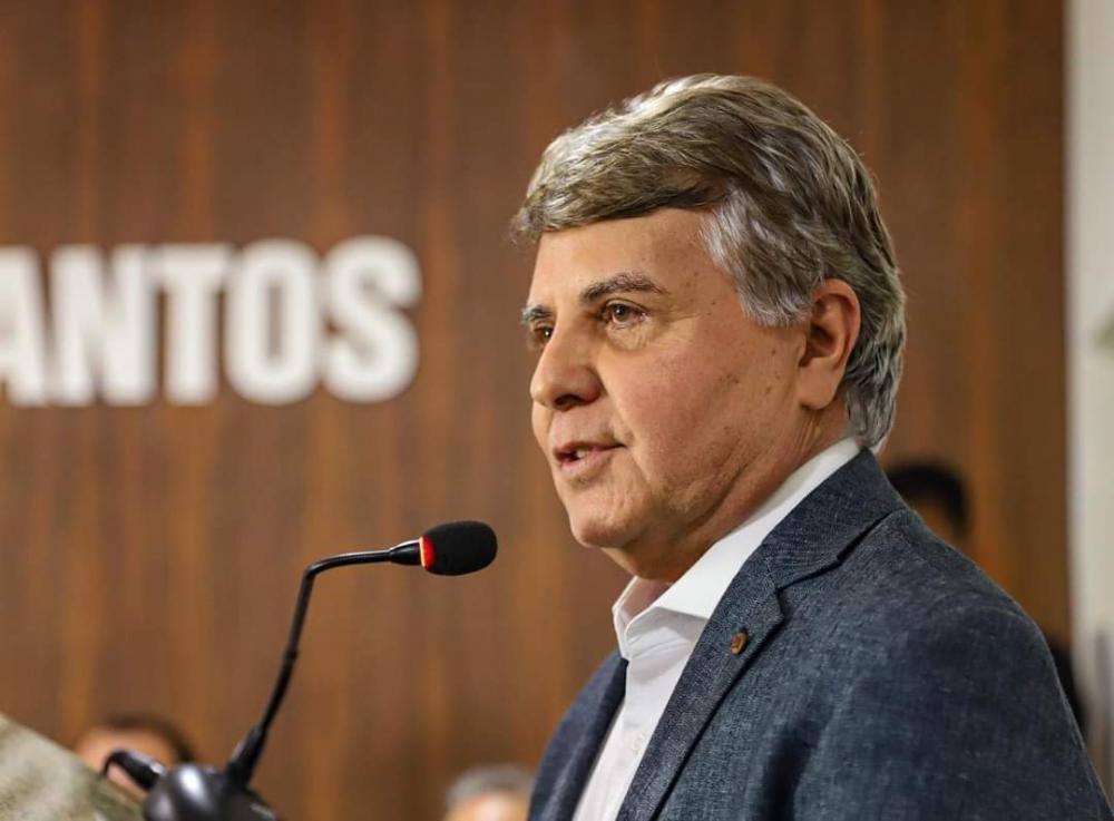 Prefeito João Luiz, de Monsenhor Gil, é eleito presidente da AMPAR