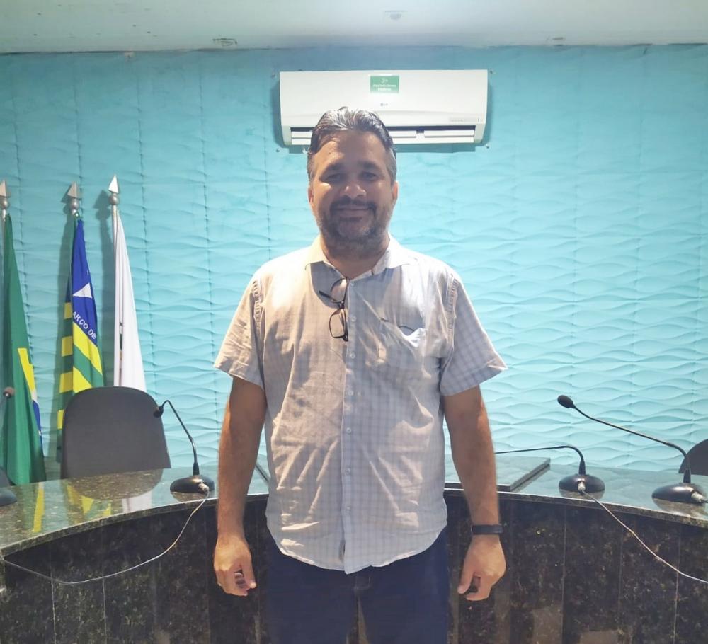 Por unanimidade, vereador Rodrigo é reeleito presidente da Câmara de Miguel Leão
