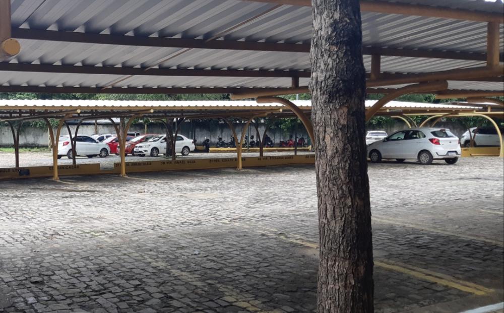 Preso foge algemado e é interceptado dentro da Câmara de Teresina
