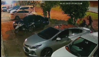 VÍDEOS | Jovens são assaltadas e uma das vítimas leva paulada na cabeça em Amarante
