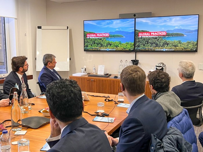 Tarcísio de Freitas começa missão na Europa com reunião com investidores em Londres