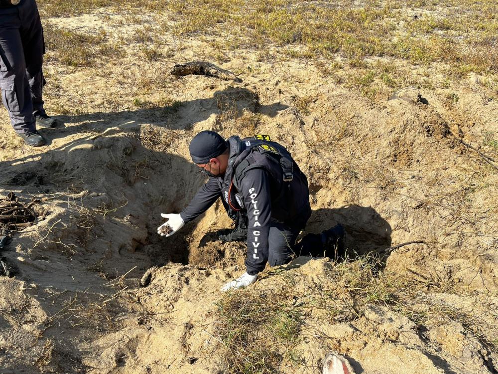 Polícia encontra ossada humana durante operação contra faccionados no litoral do Piauí