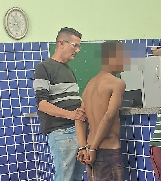 Jovem de 19 anos é preso por tentar furtar comércio no litoral do Piauí