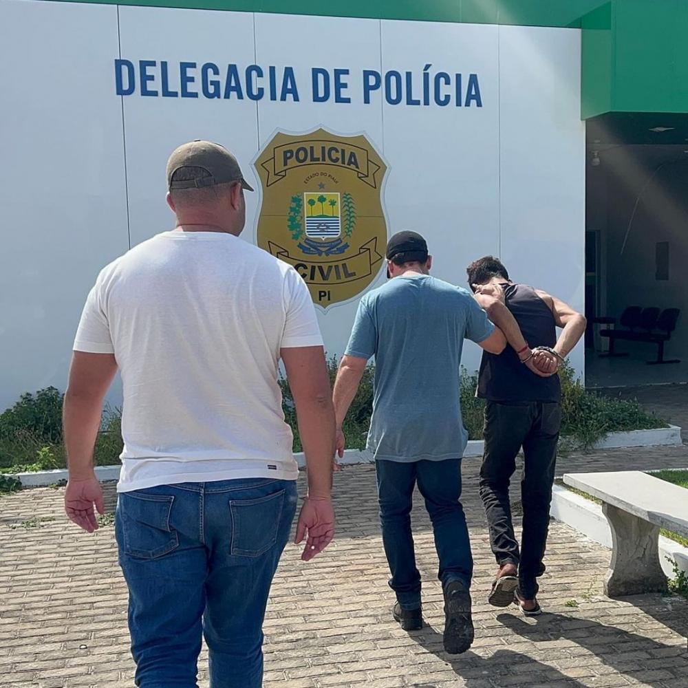 Homem é preso acusado de roubar malas na rodoviária de Parnaíba