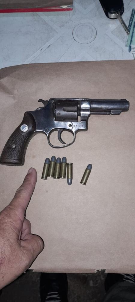 Homem é preso com arma de fogo municiada durante blitz na zona Norte de Teresina