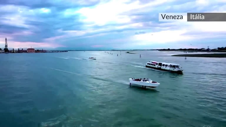 Barcos 'voadores' podem salvar patrimônio de Veneza da erosão