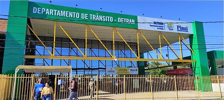 Despachante e funcionário do Detran Piauí são presos