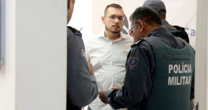 Polícia prende 'falso advogado' dentro da sede da OAB-MA