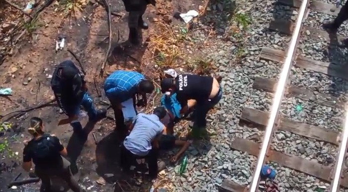 Homem é encontrado morto com marcas de tiro na linha férrea em Teresina