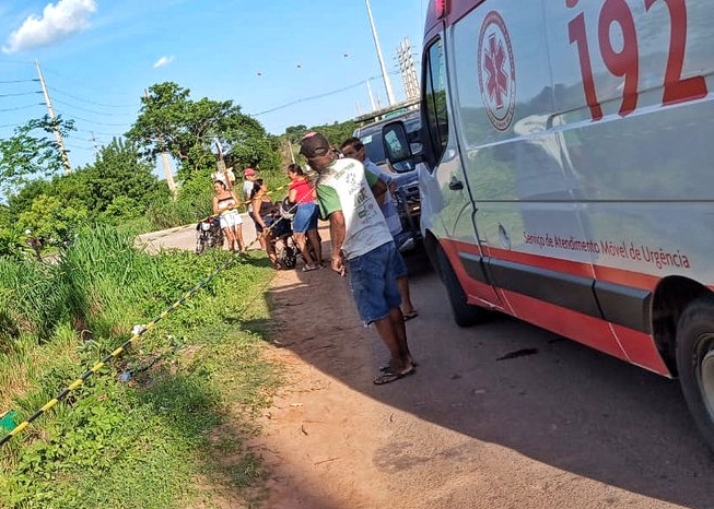 Jovem de 21 anos é executado com um tiro na cabeça enquanto pilotava moto em Teresina
