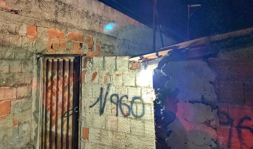 Homem é preso após matar a própria mãe de 49 anos com barra de ferro no Sul do Piauí