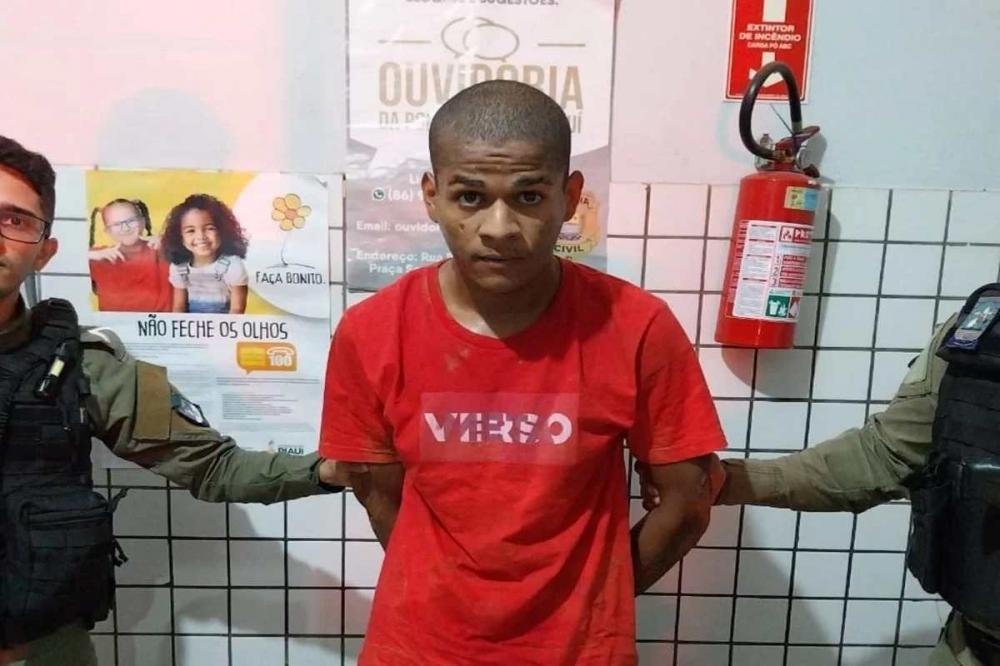 Jovem preso por matar pai e mãe é acusado de matar companheiro de cela em presídio de Bom Jesus
