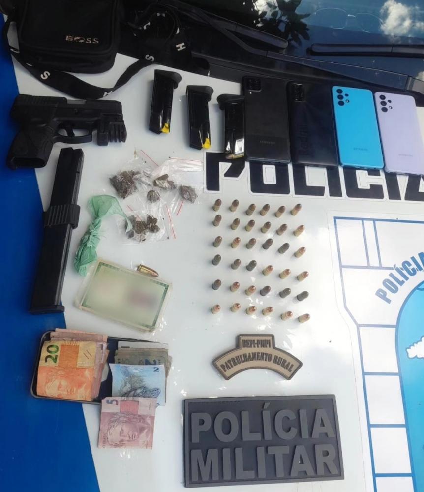 Trio é preso acusado de tráfico de drogas, posse ilegal de arma e associação criminosa no Piauí