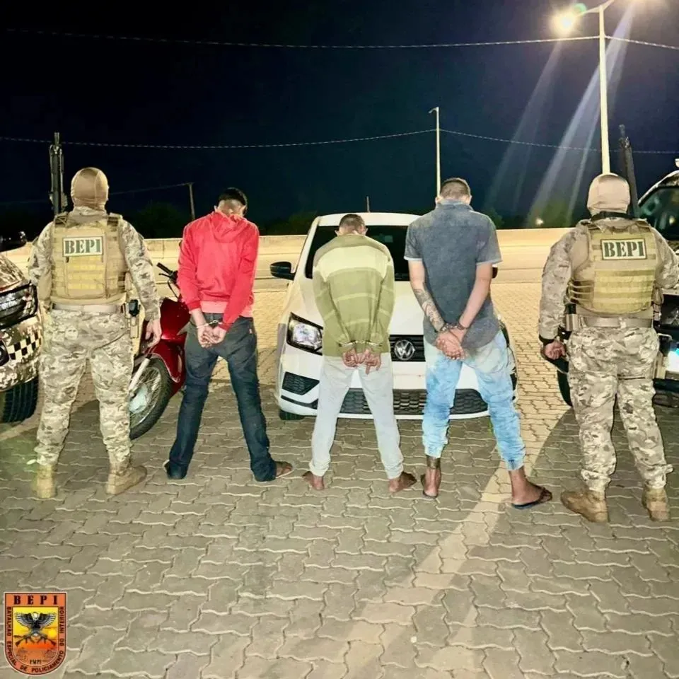 Polícia prende suspeitos de roubo e receptação em Teresina