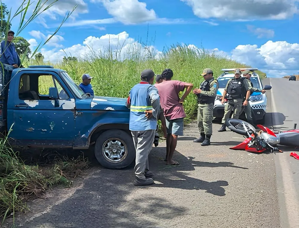 Acidente deixa uma pessoa morta e outra gravemente ferida entre Água Branca e São Pedro do Piauí