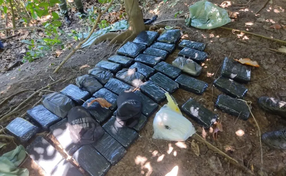 Polícia encontra depósito de drogas na zona Norte de Teresina; material foi avaliado em R$ 150 mil