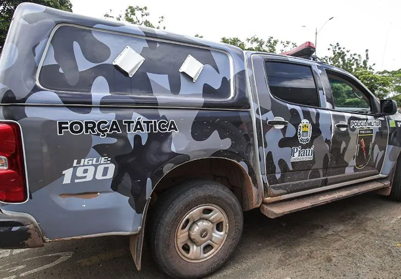 Garçonete é esfaqueada após discussão por música em bar no norte do estado