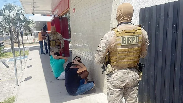 Três homens são presos suspeitos de aplicar golpes em agências bancárias no Piauí