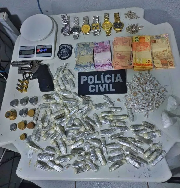 Operação da Polícia Civil resulta na prisão de pai e filho por tráfico de drogas em Água Branca