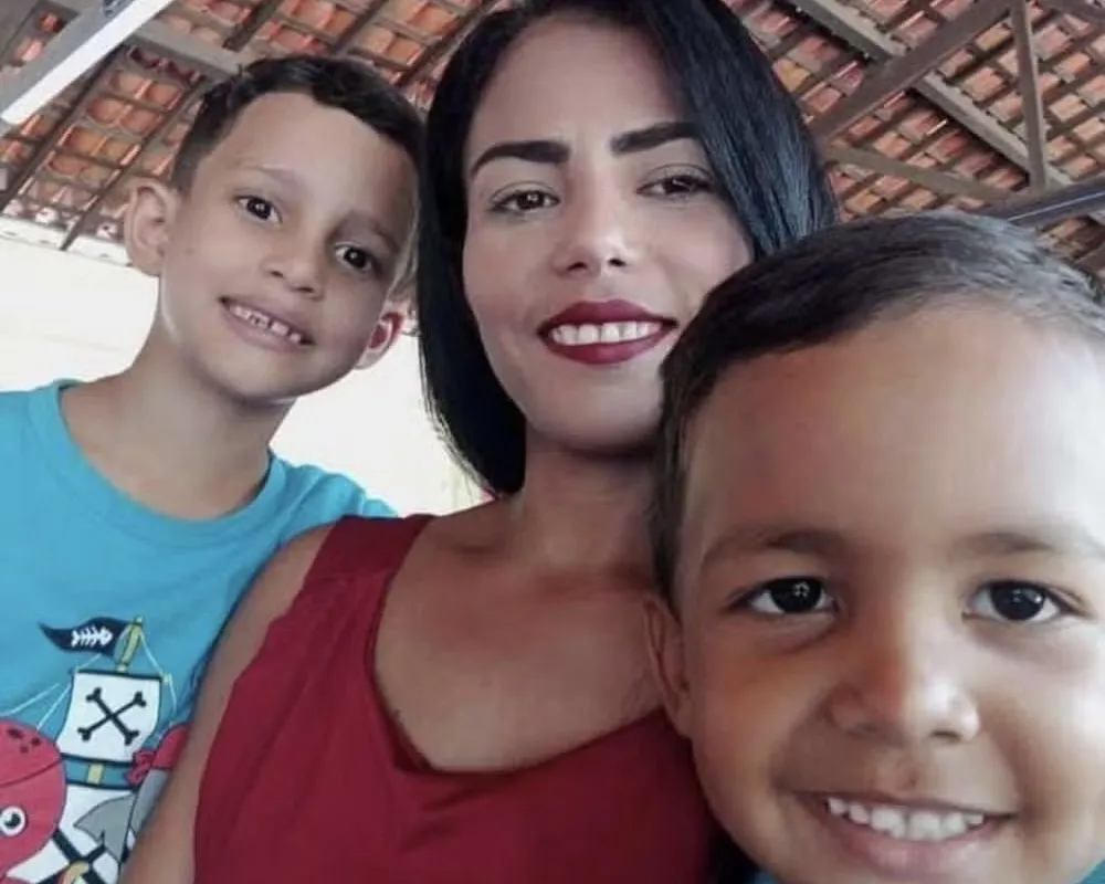 Mulher grávida e dois filhos são encontrados mortos dentro de casa no interior do Piauí