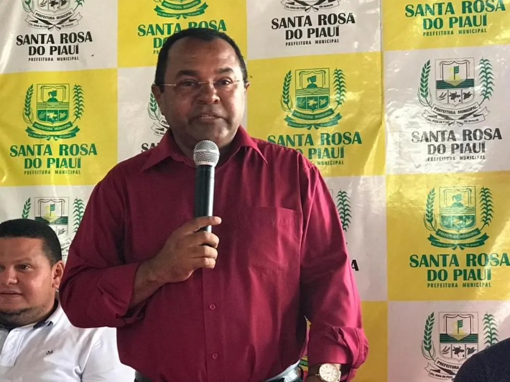 Ex-prefeito de Santa Rosa do PI é denunciado por desvios no pagamento do ‘piso da enfermagem’