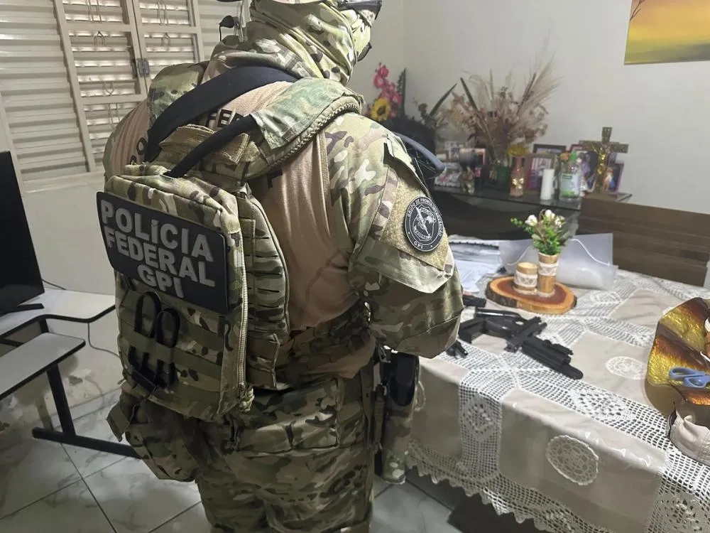 Polícia Federal prende dois PMs acusados de tentar arrombar a Caixa Econômica no interior do Piauí