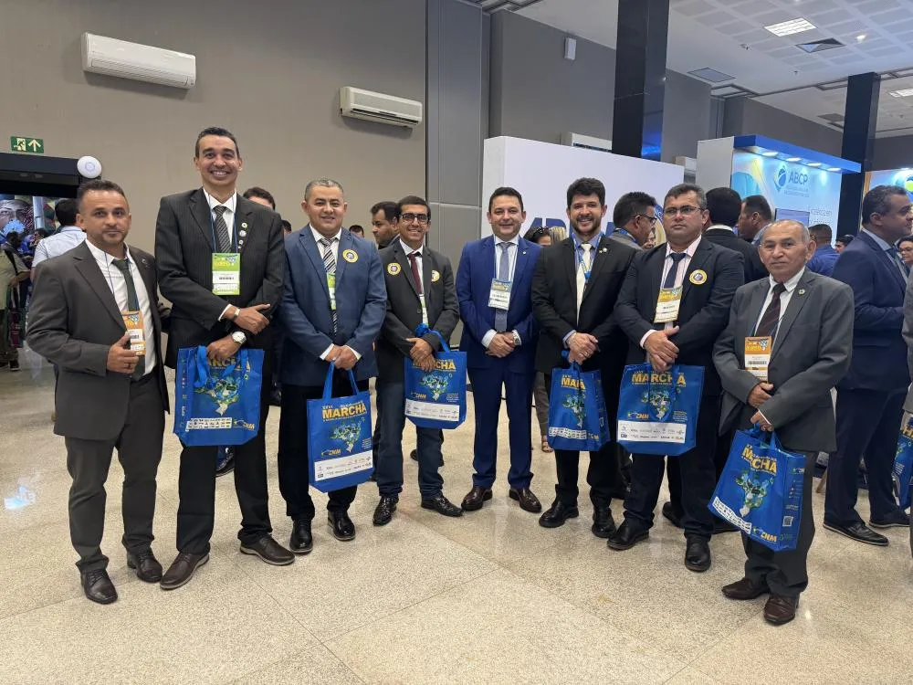 Prefeito Luciano Filho participa da XXVI Marcha dos Prefeitos e articula melhorias para Hugo Napoleão
