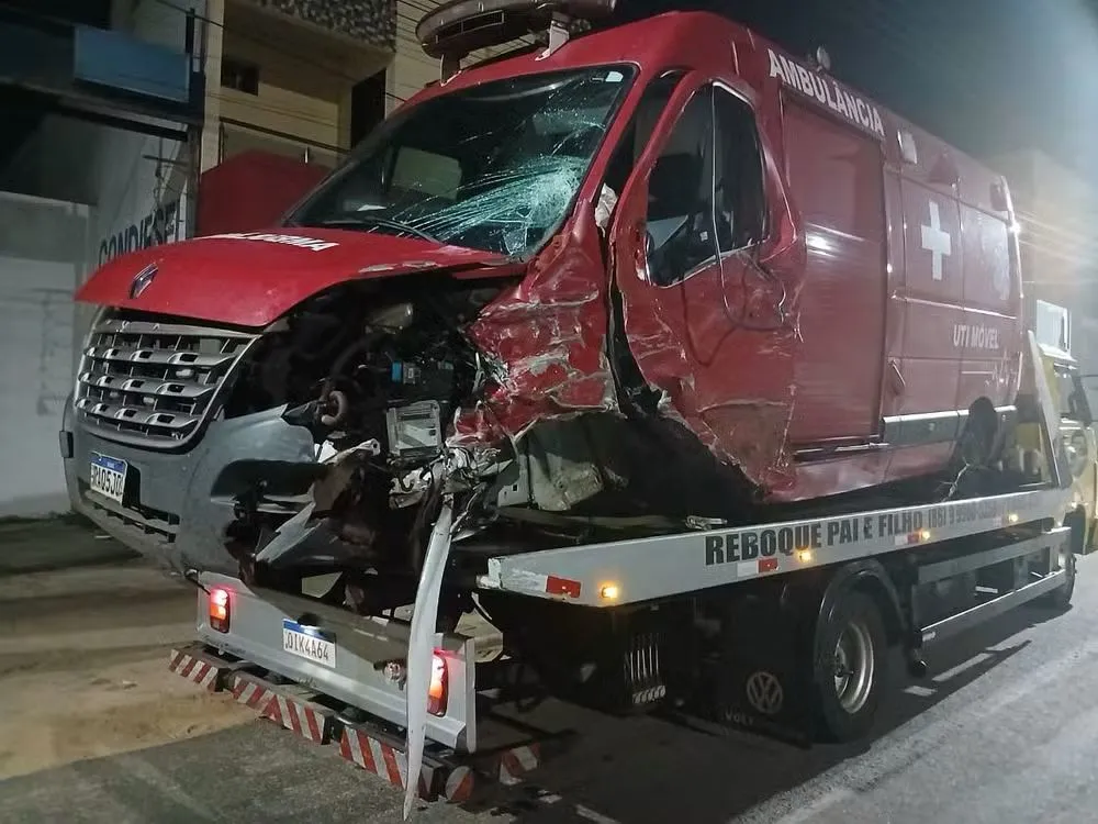 Delegado é preso por embriaguez após colidir com ambulância no Piauí