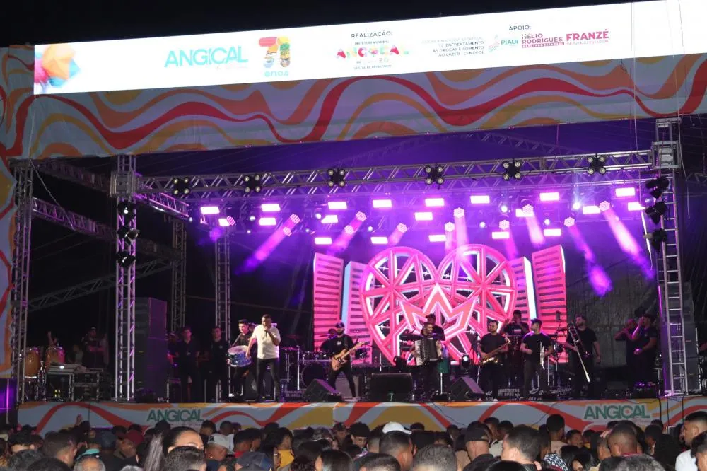Shows de Júnior Vianna e Galícia marcam os 71 anos de Angical do Piauí