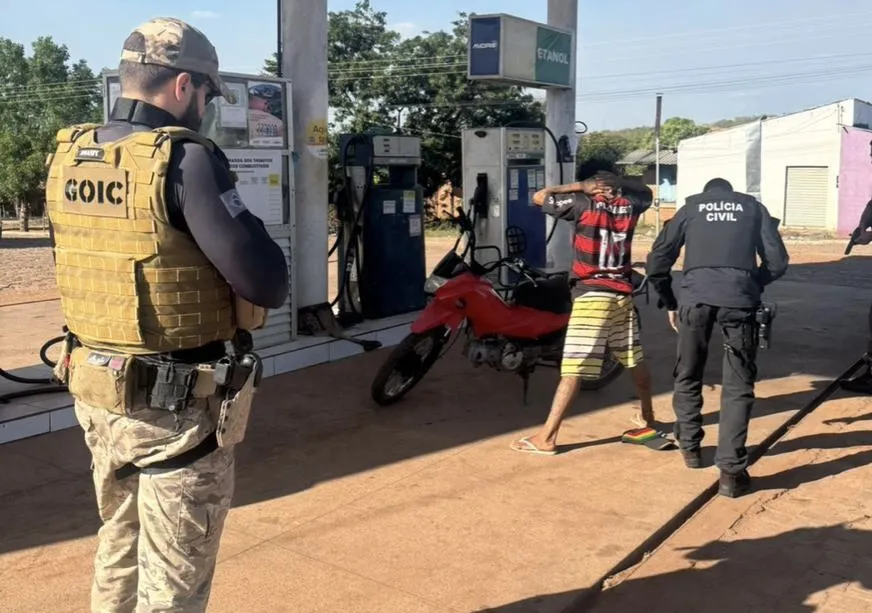 Acusados de tráfico de drogas são presos em flagrante em Curralinhos
