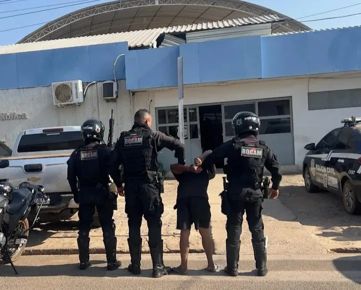 Homem é preso pela equipe da ROCAM após torturar companheira e filha de 11 anos na zona rural de Picos