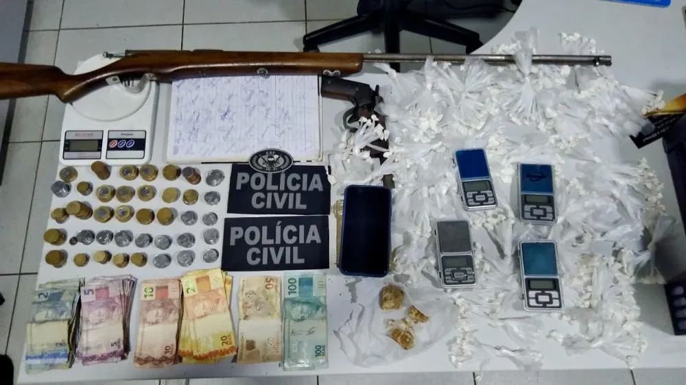 Homem é preso em flagrante por tráfico de drogas e porte ilegal de arma em Água Branca
