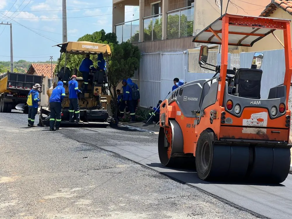 Prefeitura de São Pedro do Piauí avança na mobilidade urbana com pavimentação asfáltica em várias ruas