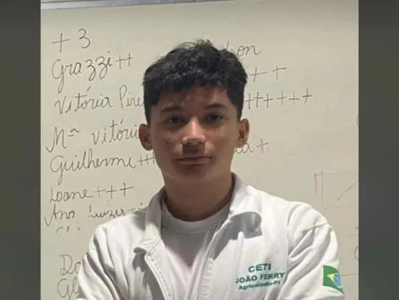 Aluno de escola pública de Agricolândia morre afogado durante excursão escolar no litoral do Piauí