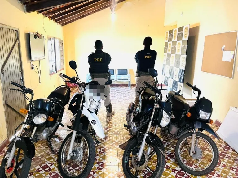 PRF recupera motocicletas roubadas e adulteradas em Teresina e Barras