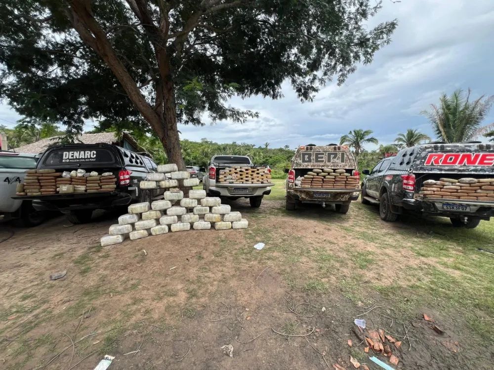 Operação apreende 400 kg de maconha e crack em Caxias