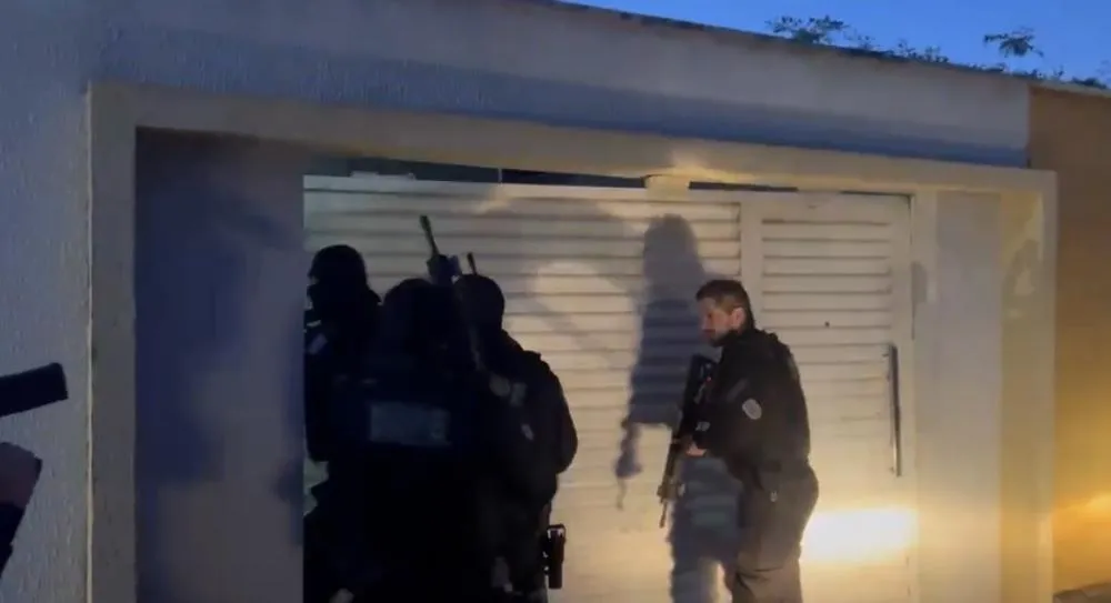 Operação em Pau d’Arco do Piauí resulta em seis prisões e apreensão de armas nesta sexta (17)