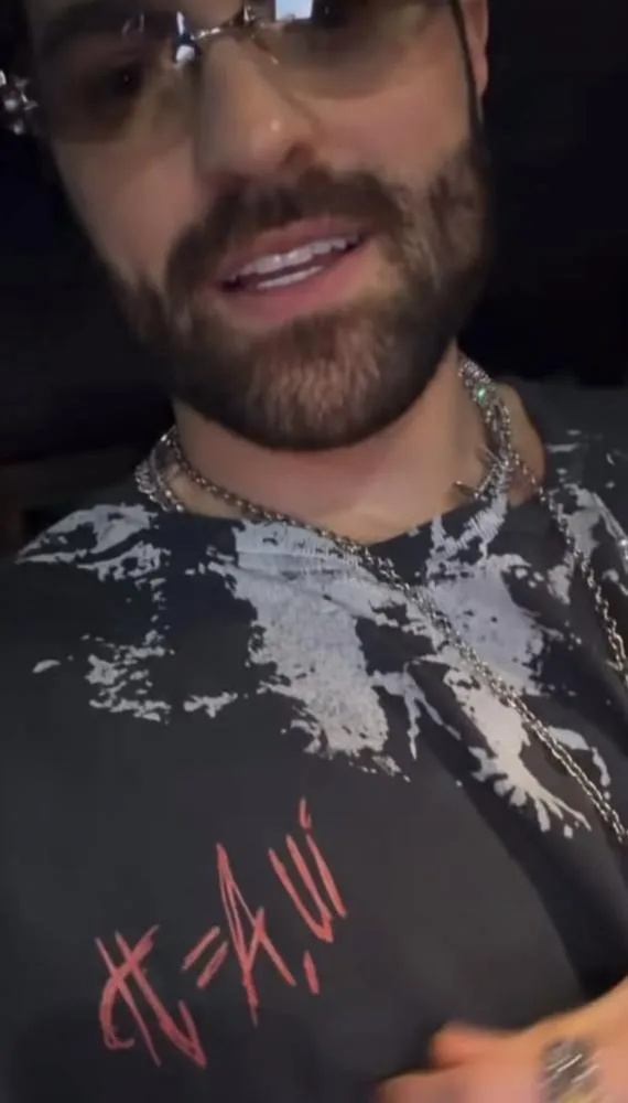 Alok homenageia o Piauí com look criativo no encerramento do BBB 26