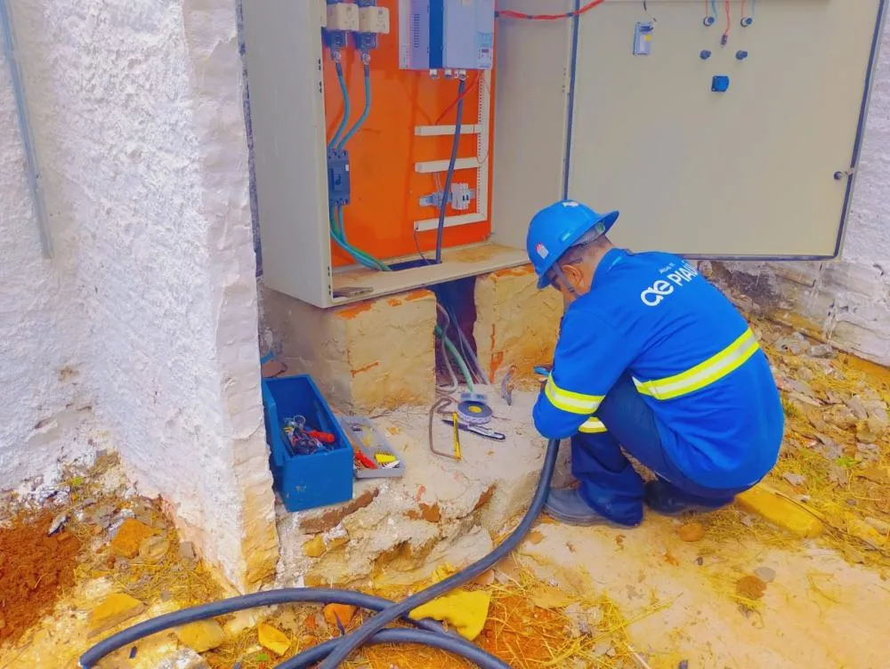 Furtos de cabos elétricos deixam bairros sem água em Picos