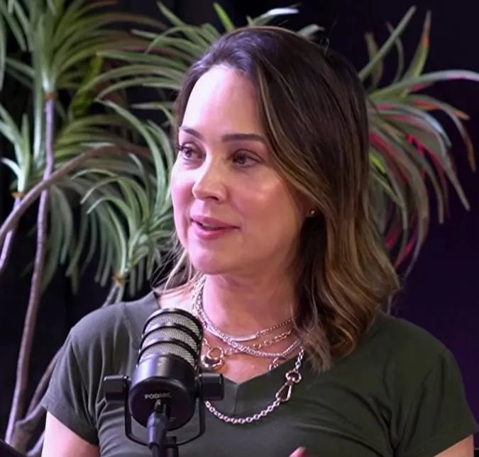 Gabriela Duarte expõe motivos de afastamento da mãe