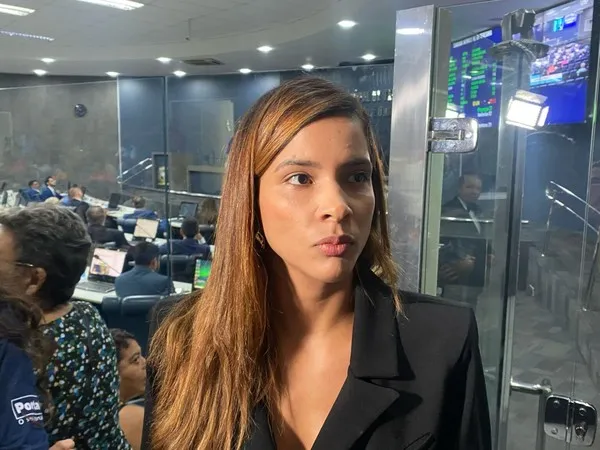 Tatiana Medeiros passa por perícia psiquiátrica no IML de Teresina 